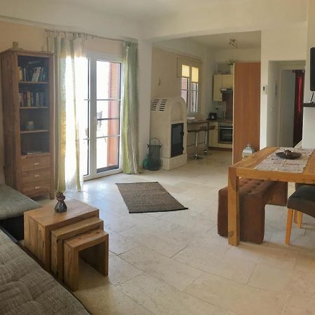 Astra-Ferienhaus Mit Grosser Dachterrasse Und Top-Ausstattung In Nas Armenistis  Esterno foto